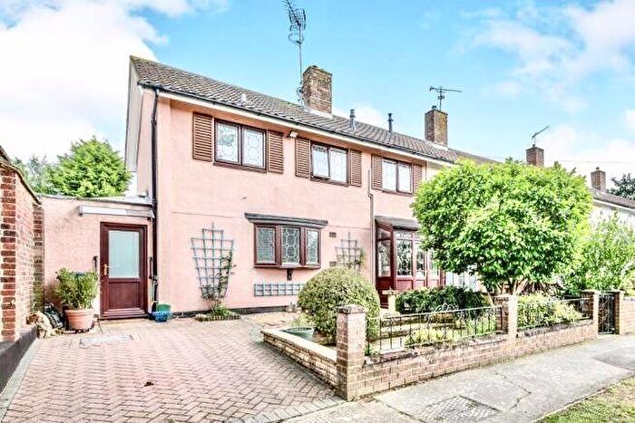 3 Bedroom Semi-Detached House To Rent In Blackthorn Close, Crawley, West Sussex, RH11