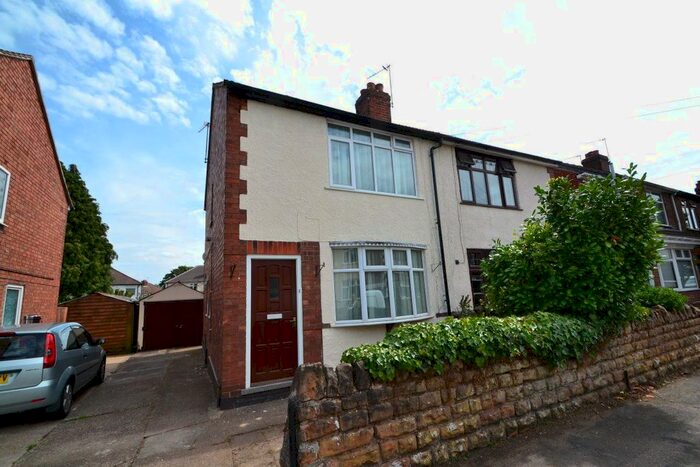 3 Bedroom Semi-Detached House To Rent In Holmfield Avenue, Loughborough, LE11