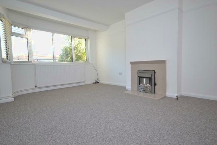 2 Bedroom Maisonette To Rent In High Street West Wickham, BR4