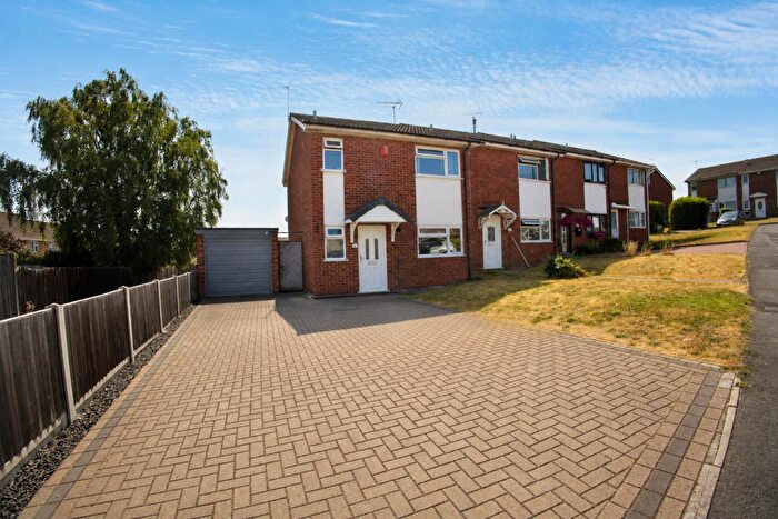 3 Bedroom Semi-Detached House For Sale In Covett Way, Western Park, LE3