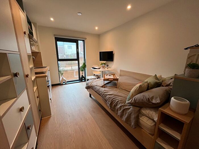 1 Bedroom Studio To Rent In Gladstone Road, Exeter, EX1