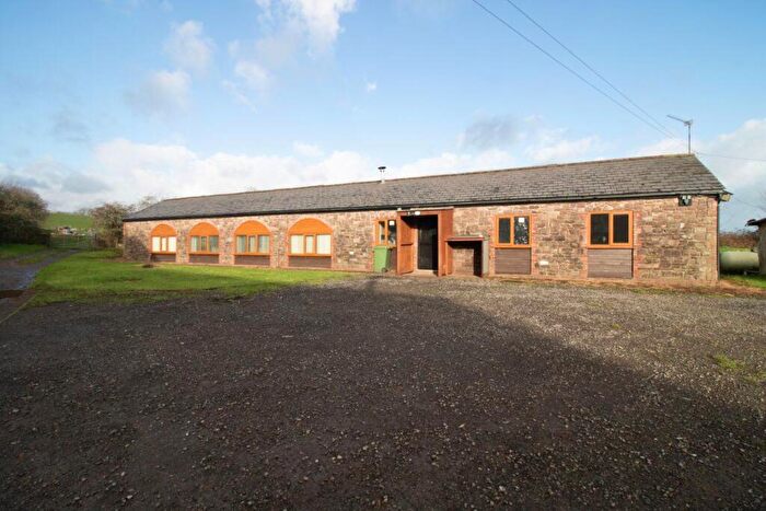 3 Bedroom Barn Conversion To Rent In Four Arches Wernddu Allt-Yr-Yn Newport, NP20