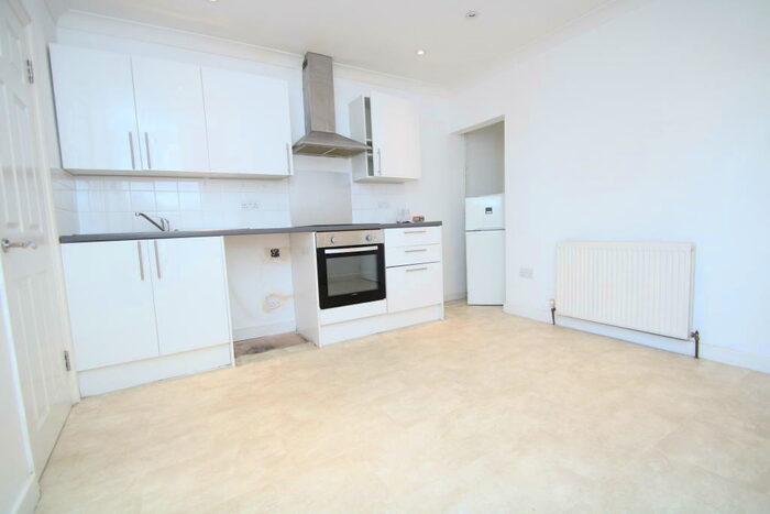 1 Bedroom Apartment To Rent In Lower Coombe Street, Croydon, CR0