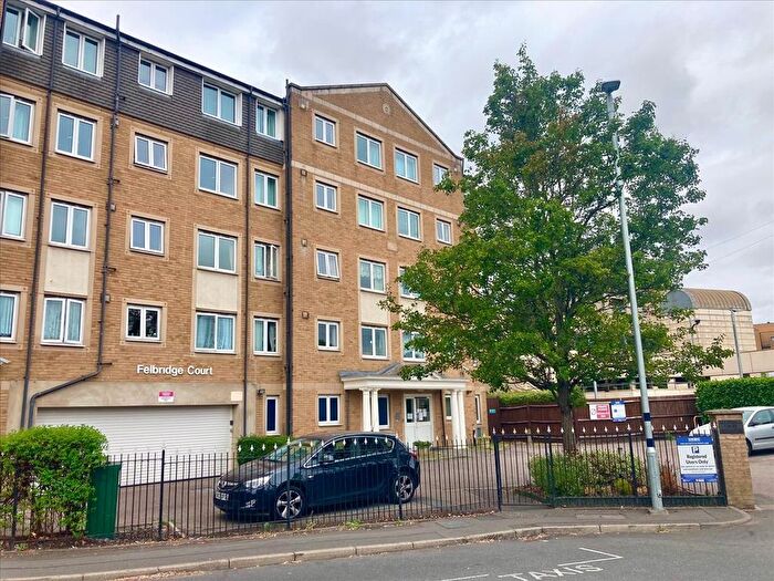 1 Bedroom Flat To Rent In Felbridge Court, Feltham, Middlesex, TW13