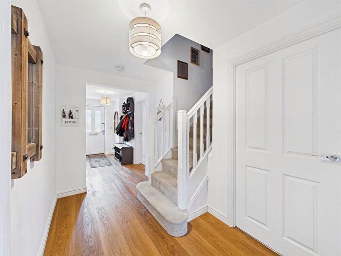 5 Bedroom Detached House For Sale In Rowlington Way, Whitley Bay, NE25