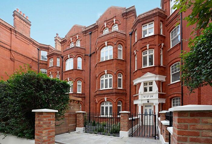 2 Bedroom Flat To Rent In Hamlet Gardens, Hammersmith, W6