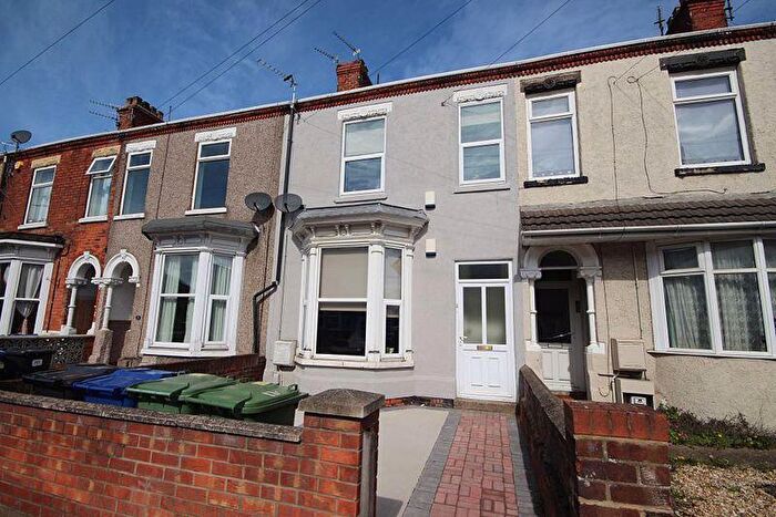 4 Bedroom Flat For Sale In Welholme Road, Grimsby, DN32