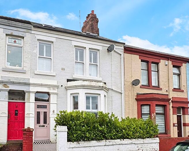 6 Bedroom Terraced House For Sale In Oxford Street, Whitley Bay, NE26