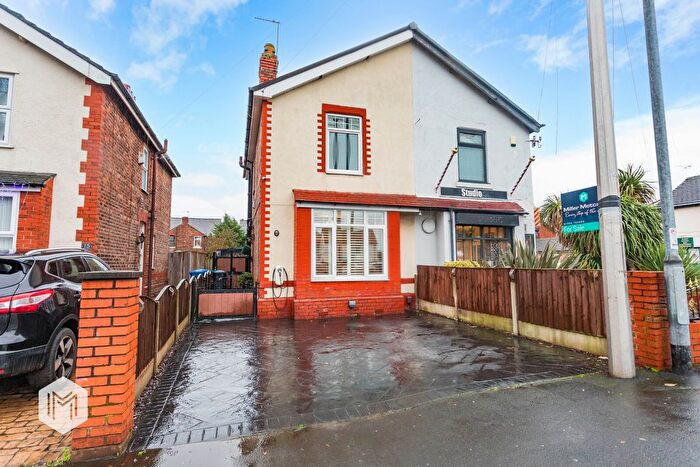 3 Bedroom Semi Detached House For Sale In School Road, Warrington, Cheshire, Uk, WA2