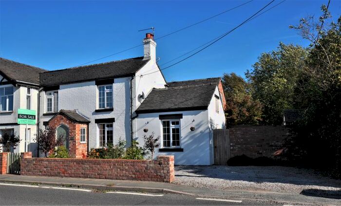 3 Bedroom Property For Sale In Newcastle Road, Smallwood, Sandbach CW11