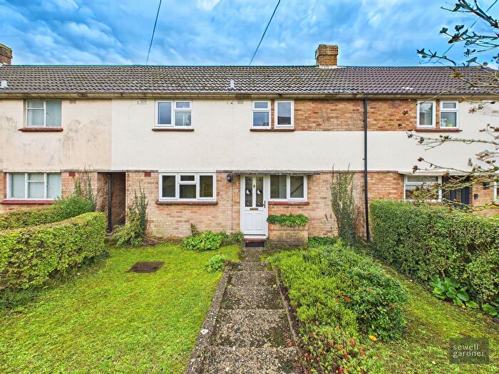 3 Bedroom Terraced House For Sale In Chiltern Drive, Mill End, Rickmansworth, WD3