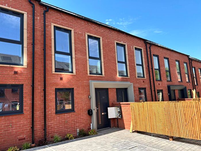 2 Bedroom Town House To Rent In Foundry Avenue, Derby, DE1
