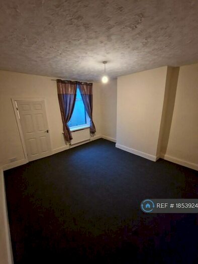 3 Bedroom Terraced House To Rent In Brunshaw Road, Burnley, BB10