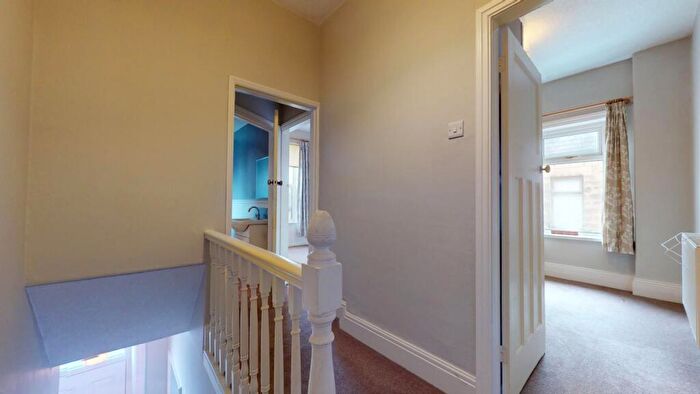 2 Bedroom End Of Terrace House To Rent In North View, Menston, Ilkley, LS29
