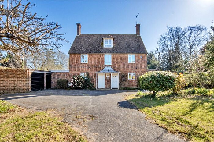 4 Bedroom Detached House For Sale In Maidstone Road, Paddock Wood, Tonbridge, Kent, TN12