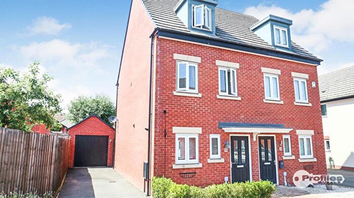 4 Bedroom Semi-Detached House For Sale In Hawthorn Grove, Sapcote, Leicester, LE9