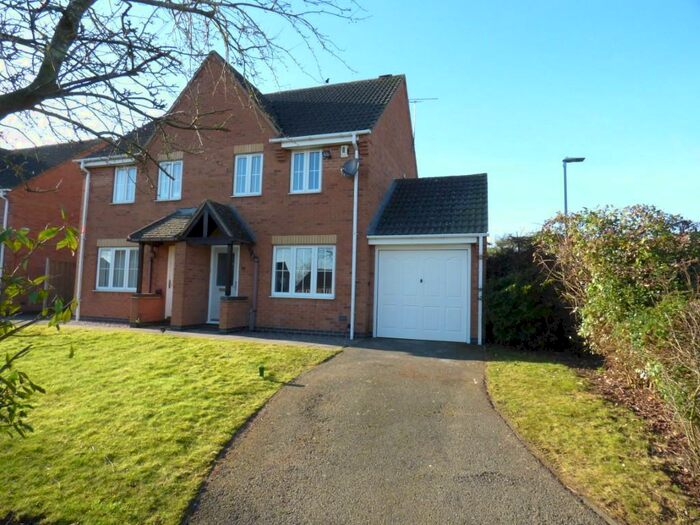 3 Bedroom Semi-Detached House To Rent In Kingston Way, Market Harborough, LE16