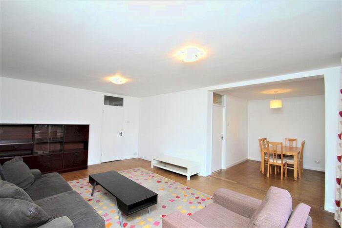 2 Bedroom Flat To Rent In Silver Dene, Larpent Avenue, London, SW15