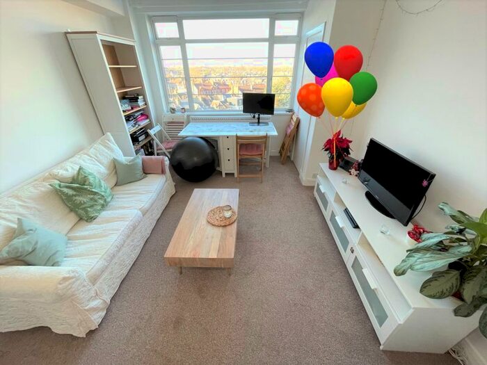 1 Bedroom Flat To Rent In Balham High Road, London, SW17
