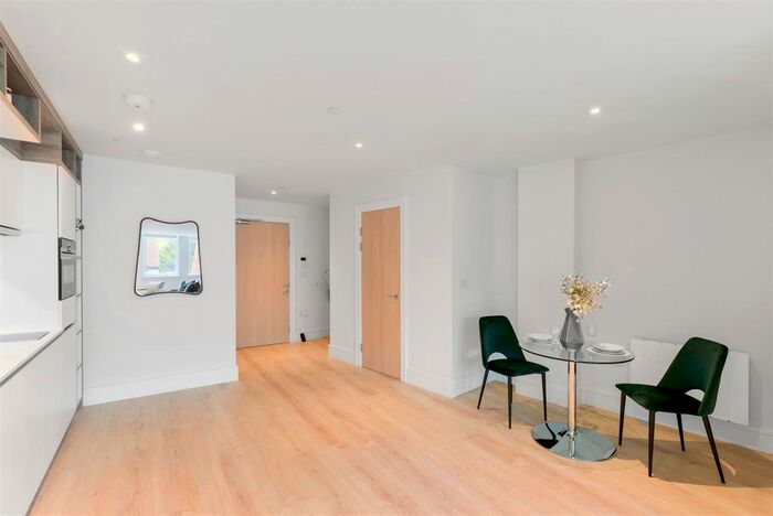 1 Bedroom Flat To Rent In Capella Court, Brighton Road, Purley, CR8