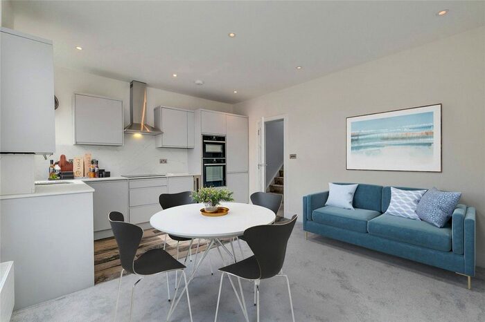 2 Bedroom Flat To Rent In Davisville Road, Askew Village, London, W12