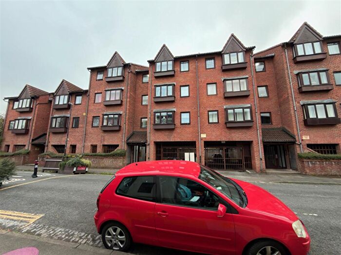 Studio To Rent In Frampton Court, Victoria Avenue, Redfield, Bristol, BS5