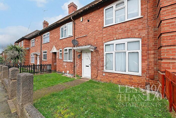 3 Bedroom Terraced House For Sale In Milton Street North -, NN2