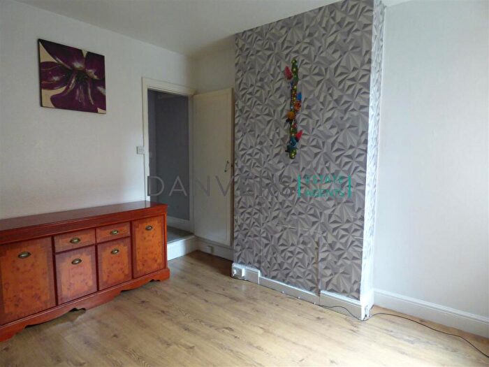 3 Bedroom Terraced House To Rent In Stuart Street, Leicester, LE3