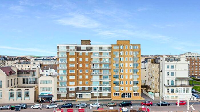 2 Bedroom Flat For Sale In Kings Esplanade, Hove, BN3