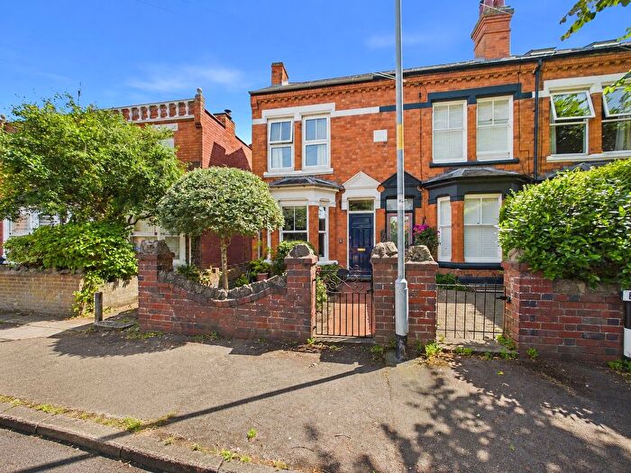 2 Bedroom End Of Terrace House For Sale In Foley Road, Worcester, Worcestershire, WR2