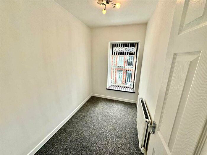 3 Bedroom End Of Terrace House For Sale In David Street, Treherbert, Treorchy, CF42