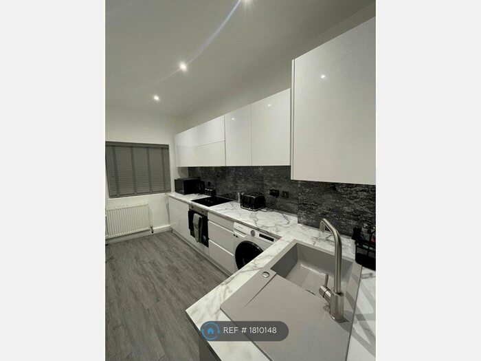 5 Bedroom End Of Terrace House To Rent In Fulwood Road, Liverpool, L17