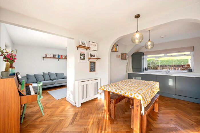 2 Bedroom Terraced House For Sale In Davey Drive, Brighton, BN1
