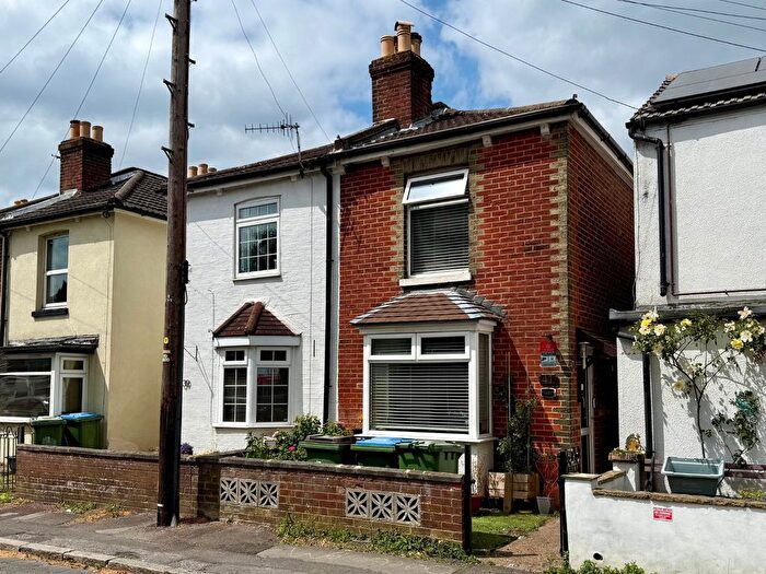 2 Bedroom Semi-Detached House To Rent In Ivy Road, Southampton, Hampshire, SO17