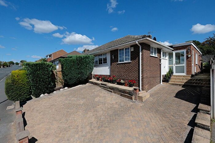 3 Bedroom Bungalow For Sale In Green Lane, Cookridge, Leeds, West Yorkshire, LS16