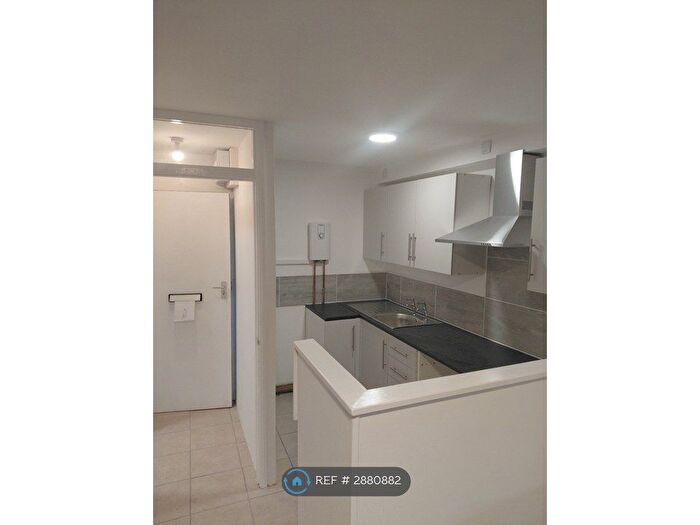 Studio To Rent In Marine Terrace, Folkestone, CT20