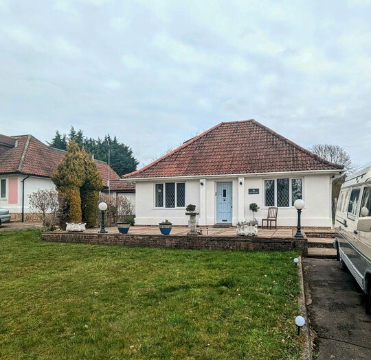 3 Bedroom Bungalow To Rent In Cambridge Road, Ugley, Bishop'S Stortford, CM22