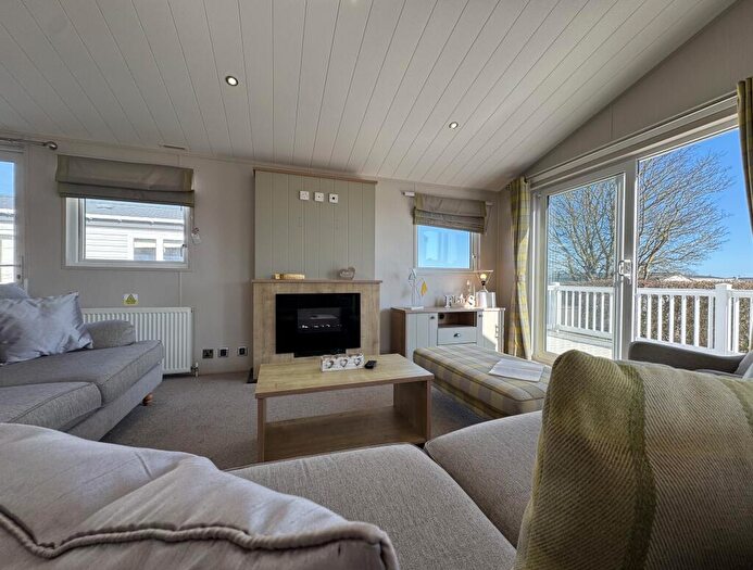 2 Bedroom Lodge For Sale In Two Bed Willerby Everleigh Lodge, Pevensey Bay Holiday Park, Pevensey Bay, Eastbourne, East Sussex, BN24
