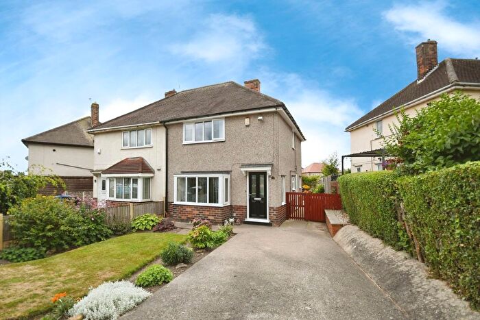 2 Bedroom Semi-Detached House For Sale In Grove Road, Brimington Common, Chesterfield, S43