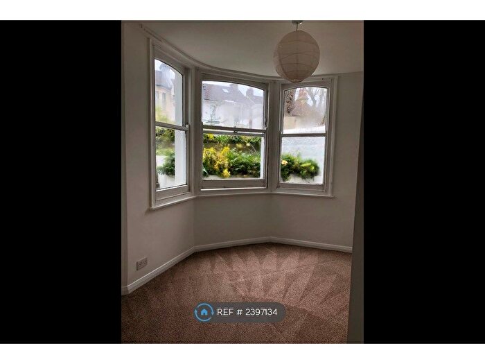 1 Bedroom Flat To Rent In Beaconsfield Villas, Brighton, BN1