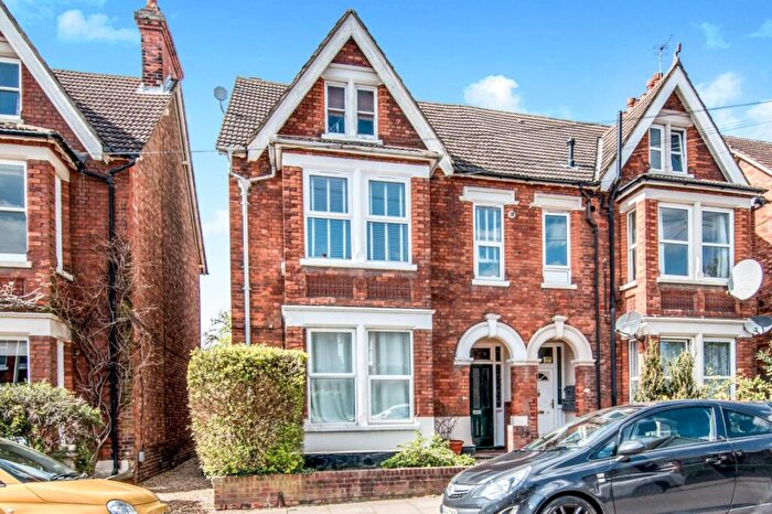 1 Bedroom Apartment To Rent In Goldington Avenue, Bedford, MK40