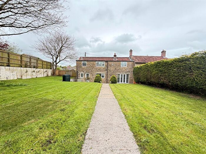 3 Bedroom Cottage To Rent In Church Street, Henstridge, Templecombe, BA8