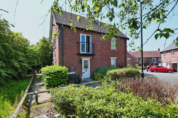 1 Bedroom House To Rent In Solent Road, Church Gresley, DE11