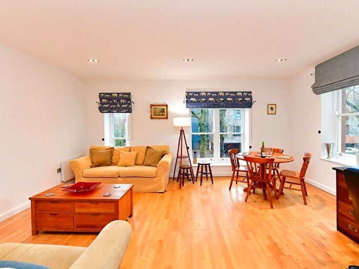 2 Bedroom Flat To Rent In Riverside, CF11