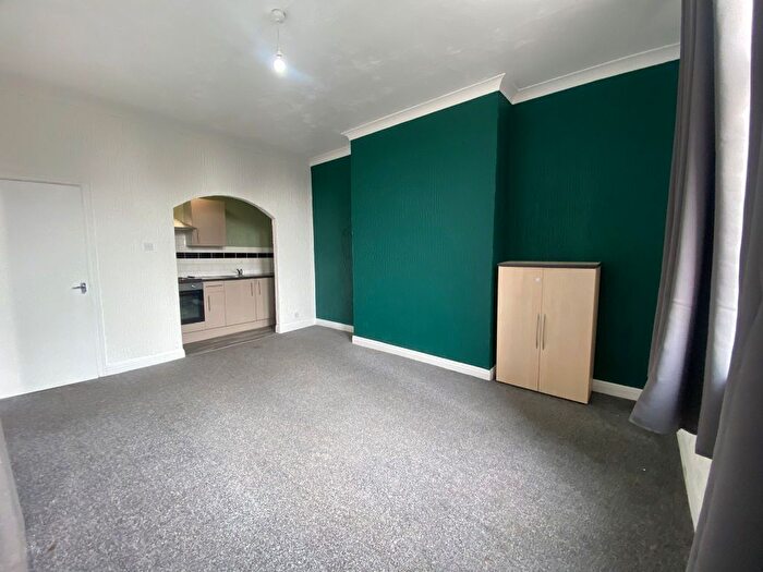 2 Bedroom Flat To Rent In Swinley Road, Wigan, WN1