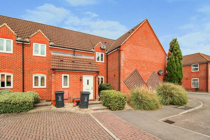 2 Bedroom Maisonette To Rent In Darling Close, Stratton St. Margaret, Swindon, SN3