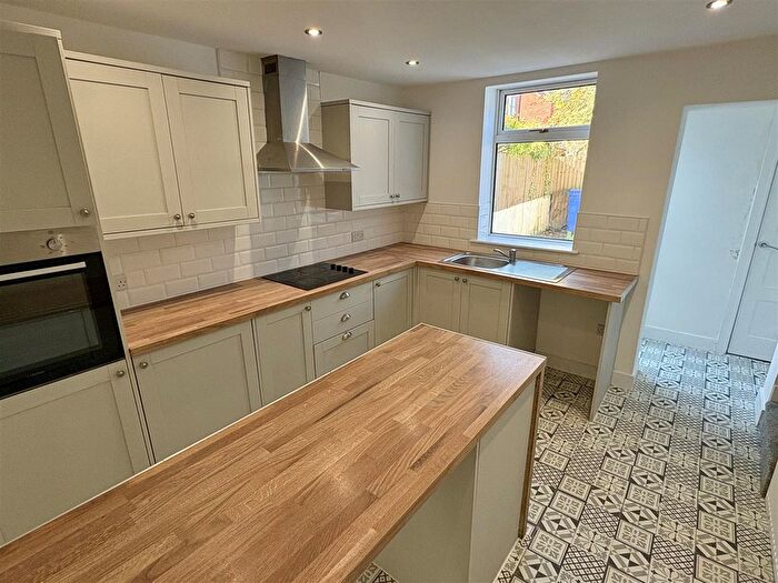 2 Bedroom Cottage To Rent In Common Piece, Swinefleet, Goole, DN14