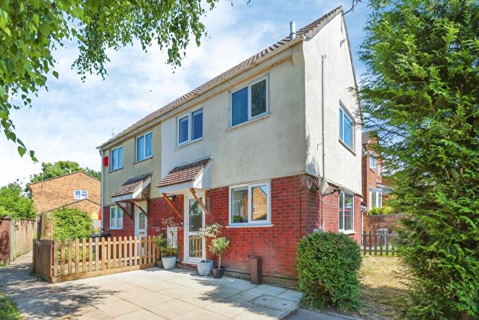 1 Bedroom Semi Detached House For Sale In Overcombe Close, Poole, Dorset, BH17