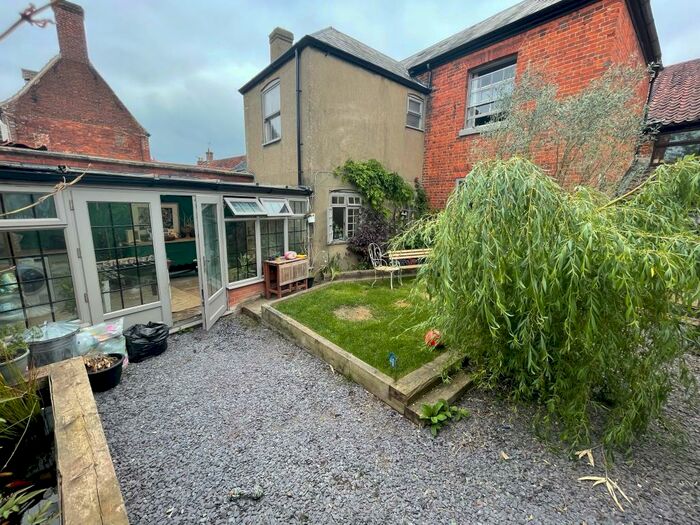 3 Bedroom Flat To Rent In Red Lion Street, Aylsham, Norwich, NR11