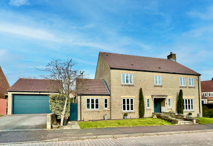 4 Bedroom Detached House For Sale In Moorlay Crescent, Winford, BS40